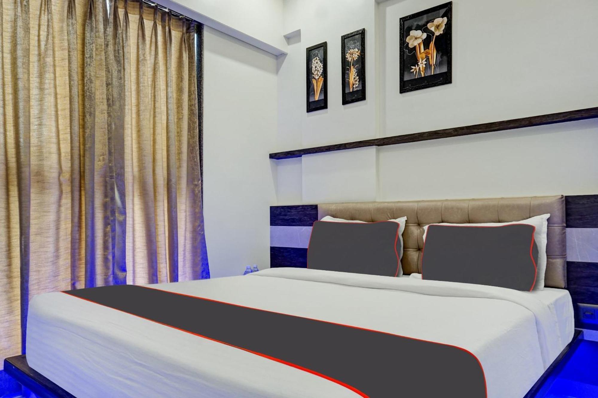 Hotel Super Townhouse Poona Royal Pimpri-Chinchwad Zewnętrze zdjęcie