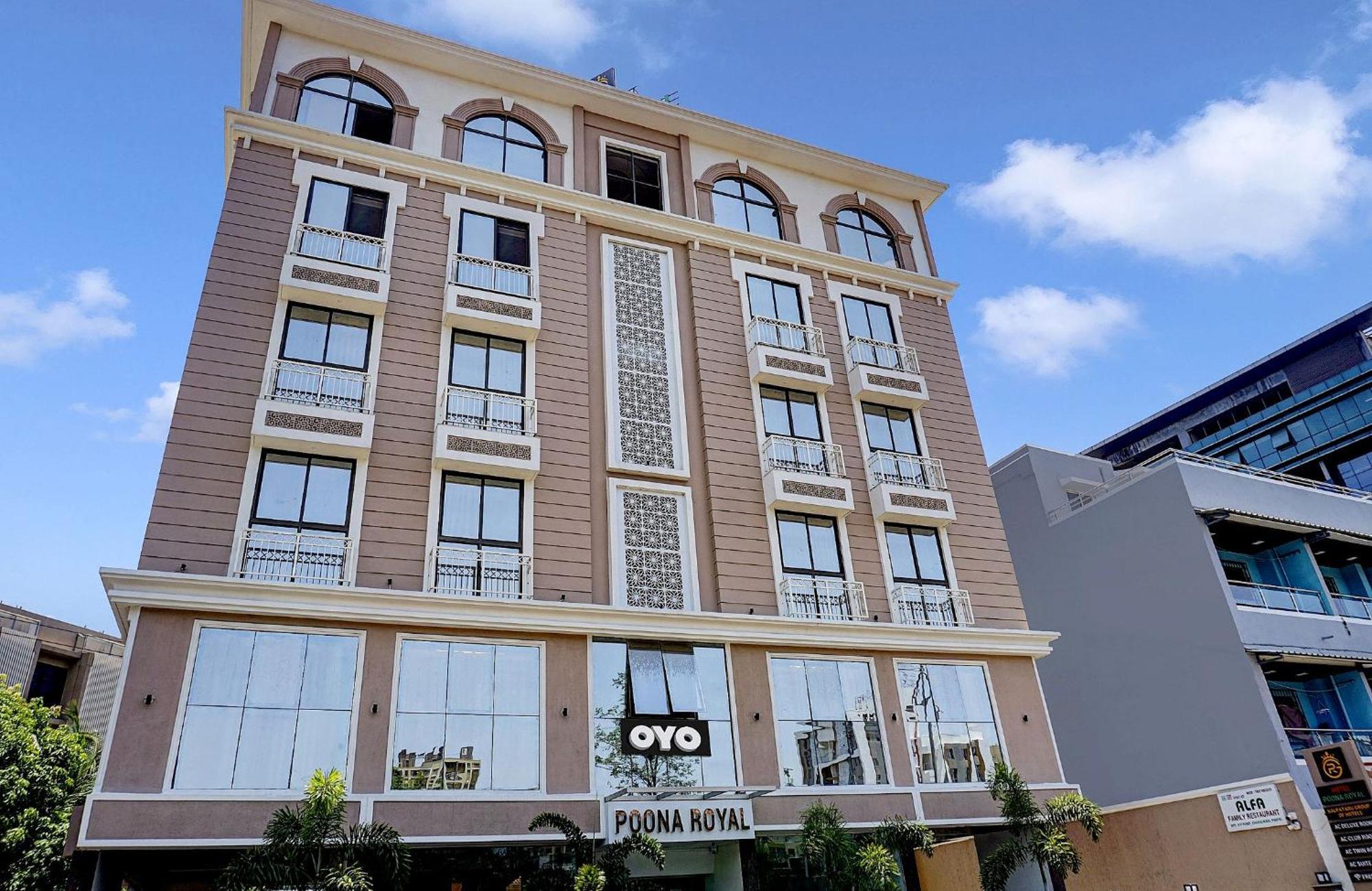 Hotel Super Townhouse Poona Royal Pimpri-Chinchwad Zewnętrze zdjęcie